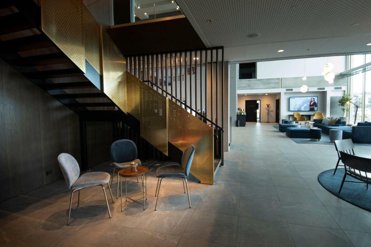 Mandal Hotel Kültér fotó