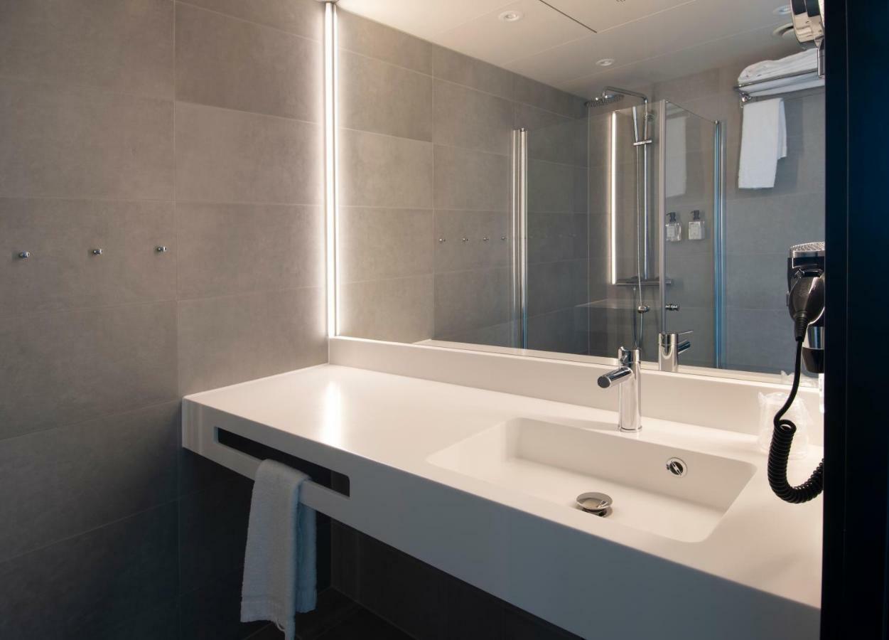 Mandal Hotel Kültér fotó